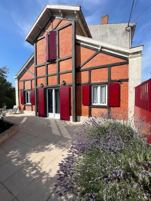 Villa La Petite Angerienne Saint-Jean-dʼAngély Exterior foto